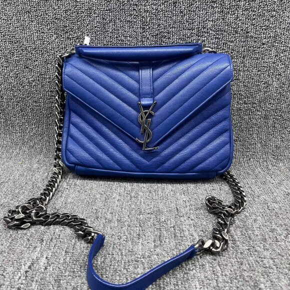 100% Authentic Yves Saint Laurent Envelope Medium Caviar Shoulder Bag - Picture 1 of 16